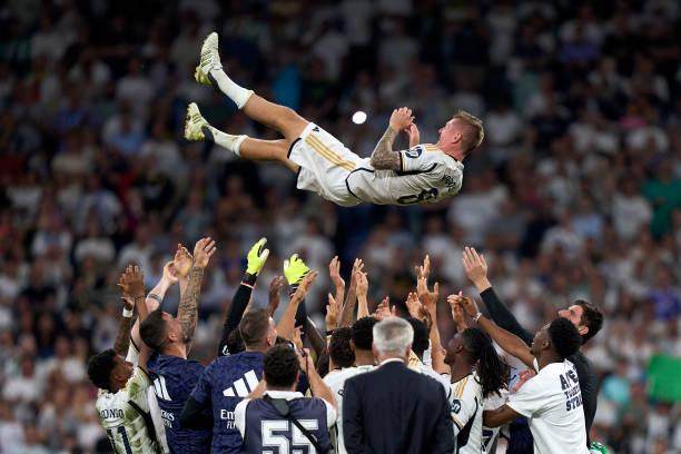 完美服务-【人物】伯纳乌告别“酷小伙”克罗斯，传奇永存人心