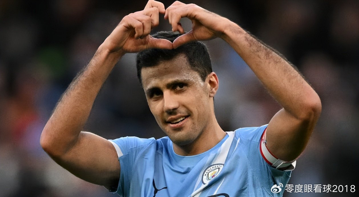 完美世界平台-曼城冬窗又有两个心仪目标浮现，一人是罗德里最佳替身，瓜帅钦点|瓜迪奥拉|安德森|右后卫|荷兰|罗德里-塔林_新浪新闻